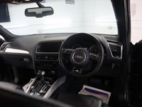 USED 2013 13 AUDI Q5 3.0 TDI QUATTRO S LINE PLUS 5d 242 BHP AUDI Q5 S LINE PLUS WITH FACTORY EXTRAS OF OPEN SKY PANORAMIC SUNROOF, AUDI PARKING SYSTEM ADVANCE AND ELECTRIC FRONT SEATS WITH DRIVERS MEMORY TO NAME JUST A FEW. THIS CAR STANDS OUT FROM THE CROWD
