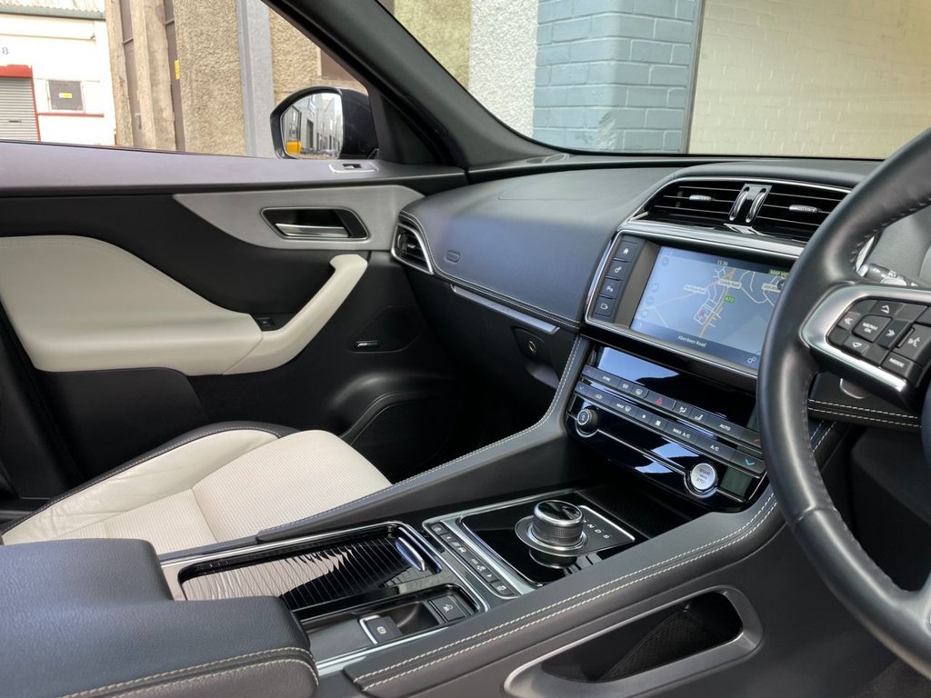 USED 2017 67 JAGUAR F-PACE 2.0 R-SPORT AWD 5d 178 BHP 