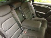 USED 2012 62 AUDI A4 2.0 AVANT TDI SE 5d 141 BHP BLUETOOTH//CRUISE CONTROL//REAR PARK ASSIST//X7 SERVICE HISTORY STAMPS 141 BHP BLUETOOTH//CRUISE CONTROL//REAR PARK ASSIST//X7 SERVICE HISTORY STAMPS