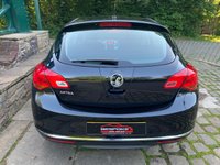 USED 2015 15 VAUXHALL ASTRA 1.4 EXCITE 5d 98 BHP 2015 VAUXHALL ASTRA 1.4 EXCITE 5DR - 33,178 MILES ONLY - 2 FORMER KEEPER - HALF LEATHER INTERIOR - AIR CONDITIONING - 17 INCH BRIGHT SILVER ALLOYS