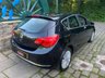 USED 2015 15 VAUXHALL ASTRA 1.4 EXCITE 5d 98 BHP 2015 VAUXHALL ASTRA 1.4 EXCITE 5DR - 33,178 MILES ONLY - 2 FORMER KEEPER - HALF LEATHER INTERIOR - AIR CONDITIONING - 17 INCH BRIGHT SILVER ALLOYS