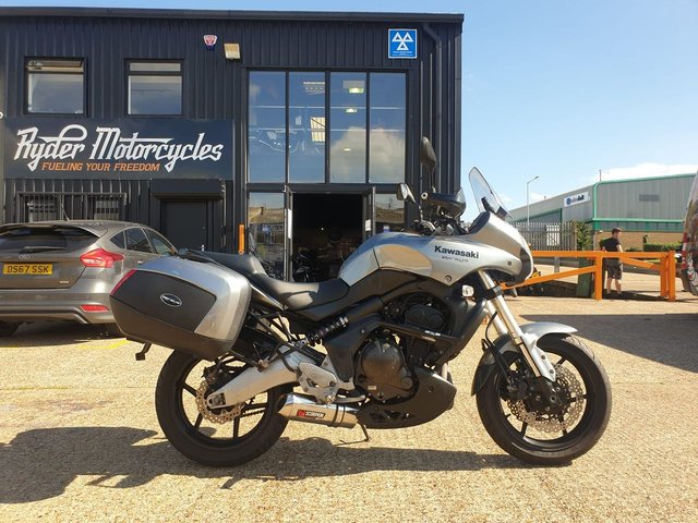 2010 10 Kawasaki Versys 650 A9F 