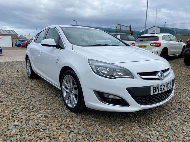2013 62 Vauxhall Astra 2.0 SRI CDTI ECOFLEX S/S 5d 163 BHP