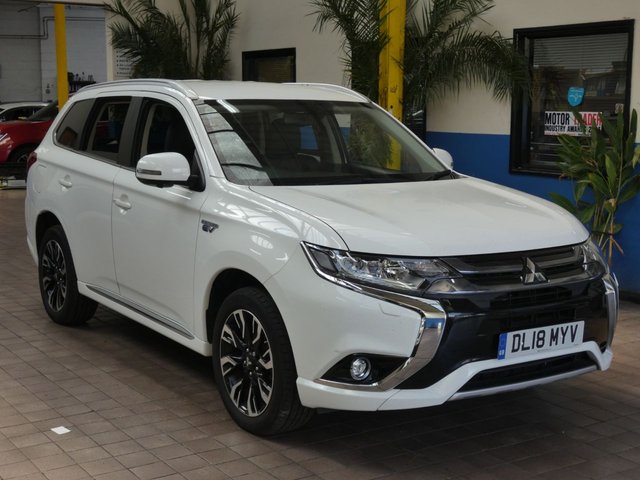 2018 18 Mitsubishi Outlander 2.0 PHEV 4H 5d 200 BHP