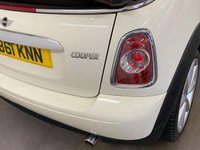 USED 2012 61 MINI CONVERTIBLE 1.6 COOPER 2d 122 BHP Media Navigation