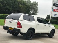 USED 2018 68 TOYOTA HI-LUX 2.4 INVINCIBLE X 4WD D-4D DCB 4d 147 BHP MASSIVE SPEC  LOW MILES , NO VAT