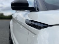 USED 2015 65 LAND ROVER RANGE ROVER EVOQUE 2.0 TD4 HSE DYNAMIC LUX 5d 177 BHP Digital TV, Black Pack