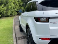 USED 2015 65 LAND ROVER RANGE ROVER EVOQUE 2.0 TD4 HSE DYNAMIC LUX 5d 177 BHP Digital TV, Black Pack