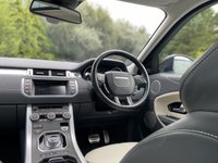 USED 2015 65 LAND ROVER RANGE ROVER EVOQUE 2.0 TD4 HSE DYNAMIC LUX 5d 177 BHP Digital TV, Black Pack