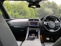USED 2016 66 JAGUAR F-PACE 2.0 R-SPORT AWD 5d AUTO 178 BHP Head up Display 20" Alloys