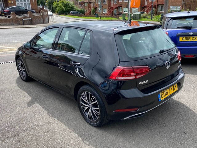 View our VOLKSWAGEN GOLF
