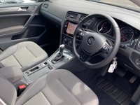 USED 2017 67 VOLKSWAGEN GOLF 2.0 SE NAVIGATION TDI BLUEMOTION TECHNOLOGY DSG 5d 148 BHP ** RAC BUYSURE INSPECTED **