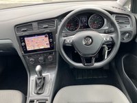 USED 2017 67 VOLKSWAGEN GOLF 2.0 SE NAVIGATION TDI BLUEMOTION TECHNOLOGY DSG 5d 148 BHP ** RAC BUYSURE INSPECTED **