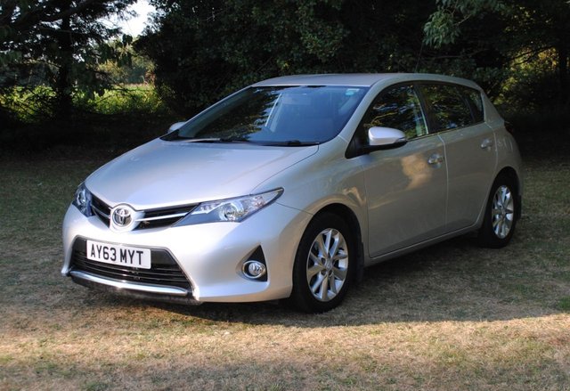 2013 63 Toyota Auris 1.3 ICON DUAL VVT-I  5d 98 BHP