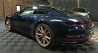 USED 2020 20 PORSCHE 911 3.0 CARRERA S PDK 2d 444 BHP BEAUTIFUL IN MIDNIGHT BLUE WITH AURUM GOLD WHEELS, CHRONO, SUNROOF - STUNNING!!