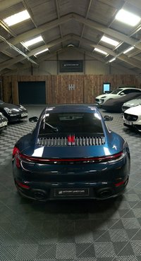 USED 2020 20 PORSCHE 911 3.0 CARRERA S PDK 2d 444 BHP BEAUTIFUL IN MIDNIGHT BLUE WITH AURUM GOLD WHEELS, CHRONO, SUNROOF - STUNNING!!