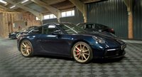 USED 2020 20 PORSCHE 911 3.0 CARRERA S PDK 2d 444 BHP BEAUTIFUL IN MIDNIGHT BLUE WITH AURUM GOLD WHEELS, CHRONO, SUNROOF - STUNNING!!