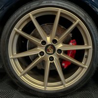 USED 2020 20 PORSCHE 911 3.0 CARRERA S PDK 2d 444 BHP BEAUTIFUL IN MIDNIGHT BLUE WITH AURUM GOLD WHEELS, CHRONO, SUNROOF - STUNNING!!