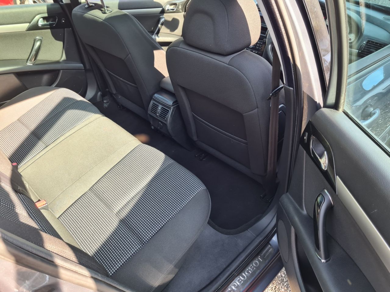 peugeot 407 isofix points