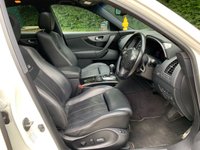 USED 2012 62 INFINITI FX 3.0 FX30D 5d 235 BHP HUGE SPEC INFINITY FX30 3.0 TDi AUTOMATIC SUV - 1 OWNER FROM BRAND NEW - FULL MAIN DEALER SERVICE HISTORY - GLASS ROOF - FULL BLACK LEATHER - PADDLE SHIFT GEARBOX