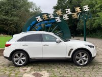 USED 2012 62 INFINITI FX 3.0 FX30D 5d 235 BHP HUGE SPEC INFINITY FX30 3.0 TDi AUTOMATIC SUV - 1 OWNER FROM BRAND NEW - FULL MAIN DEALER SERVICE HISTORY - GLASS ROOF - FULL BLACK LEATHER - PADDLE SHIFT GEARBOX