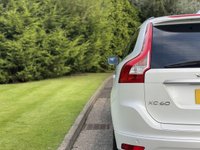 USED 2016 66 VOLVO XC60 2.4 D4 R-DESIGN LUX NAV AWD 5d 187 BHP AUTO 4WD Edition Sat Nav Leather