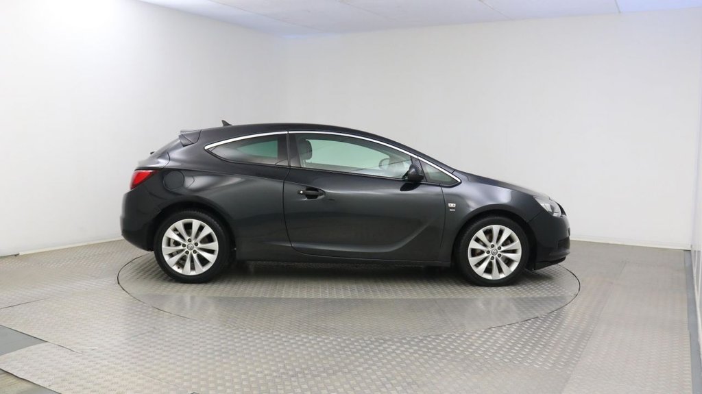 USED 2014 14 VAUXHALL ASTRA GTC 2.0 SRI CDTI AUTO 3d 162 BHP 