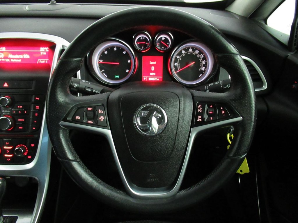 USED 2014 14 VAUXHALL ASTRA GTC 2.0 SRI CDTI AUTO 3d 162 BHP 