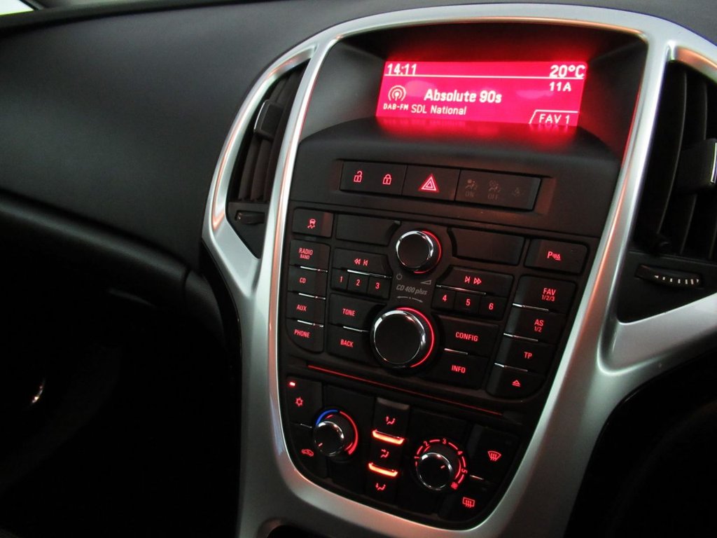 USED 2014 14 VAUXHALL ASTRA GTC 2.0 SRI CDTI AUTO 3d 162 BHP 