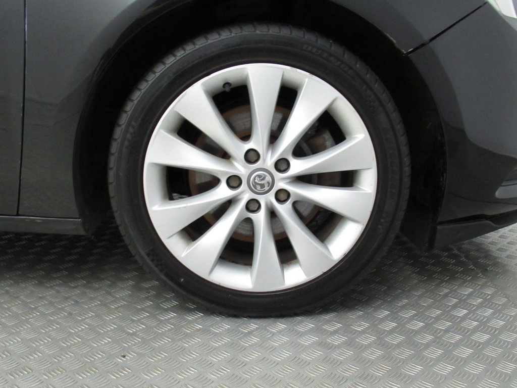 USED 2014 14 VAUXHALL ASTRA GTC 2.0 SRI CDTI AUTO 3d 162 BHP 