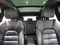 USED 2016 16 PORSCHE MACAN 3.6T TURBO (400 BHP) PDK AUTO 4WD + �&pound;16K EXTRAS + NAV + BOSE + PAN ROOF +  E/H/M LEATHERS + PASM + LEDS PDLS PLUS + SPORTS CHRONO + SPORTS EXHAUST + CRUISE + MEDIA + LANE ASSIST + R/CAMERA + F-R PARK + PRIVACY + POWER BOOT + E/TOWBAR + 21 S PANROOF+21S+PDLSP+CHRONO+CAM+LEATHER+NAV+BOSE+CRUISE