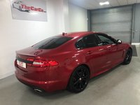 USED 2015 15 JAGUAR XF 2.2 D R-SPORT BLACK 4d 200 BHP * PARKING SENSORS * NAVIGATION *  PRIVACY * CLIMATE * LEATHER * 20 INCH ALLOYS *
