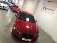 USED 2015 15 JAGUAR XF 2.2 D R-SPORT BLACK 4d 200 BHP * PARKING SENSORS * NAVIGATION *  PRIVACY * CLIMATE * LEATHER * 20 INCH ALLOYS *