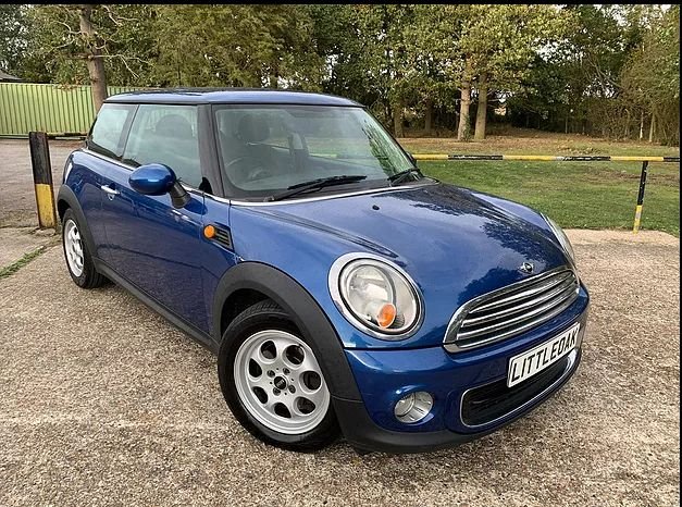 2012 MINI Cooper 