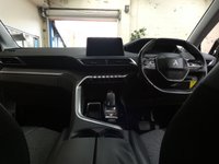 USED 2017 67 PEUGEOT 3008 1.2 PURETECH S/S ALLURE 5d 130 BHP SAT NAV PART LEATHER INTERIOR