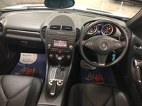 USED 2009 09 MERCEDES-BENZ SLK 3.0 SLK280 2d 232 BHP * AIR CONDITIONING  * PARKING SENSORS * LEATHER * 17 INCH ALLOYS * AIRSCARF *