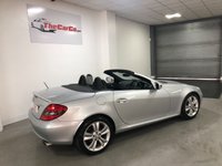 USED 2009 09 MERCEDES-BENZ SLK 3.0 SLK280 2d 232 BHP * AIR CONDITIONING  * PARKING SENSORS * LEATHER * 17 INCH ALLOYS * AIRSCARF *