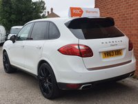 USED 2013 63 PORSCHE CAYENNE 3.0 D V6 TIPTRONIC 5d 245 BHP 