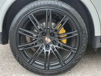 USED 2013 63 PORSCHE CAYENNE 3.0 D V6 TIPTRONIC 5d 245 BHP 
