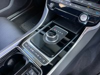 USED 2016 66 JAGUAR XF 2.0 PRESTIGE 4d 177 BHP 