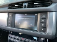 USED 2016 66 JAGUAR XF 2.0 PRESTIGE 4d 177 BHP 