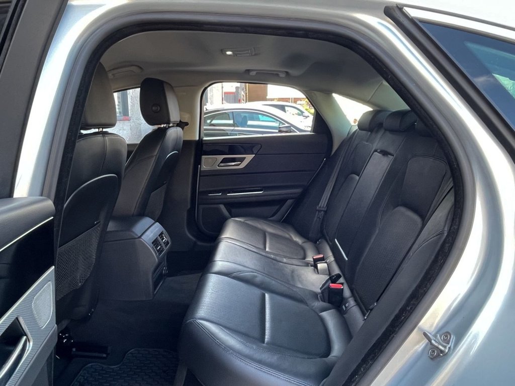 USED 2016 66 JAGUAR XF 2.0 PRESTIGE 4d 177 BHP 