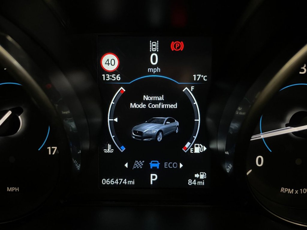 USED 2016 66 JAGUAR XF 2.0 PRESTIGE 4d 177 BHP 