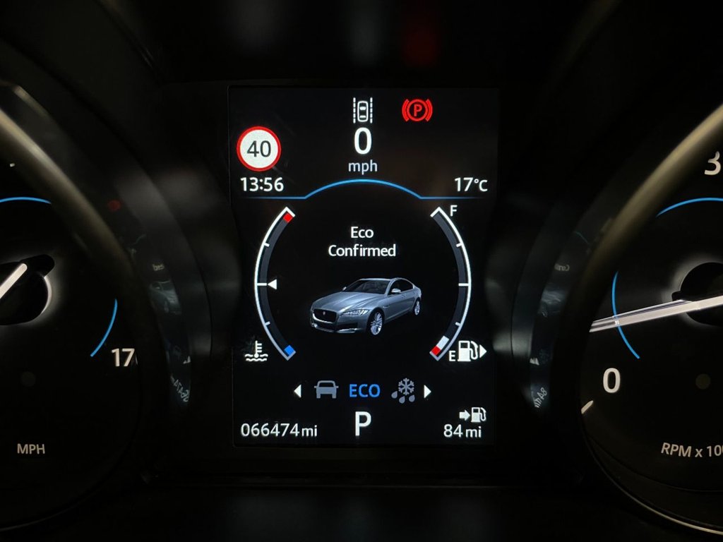 USED 2016 66 JAGUAR XF 2.0 PRESTIGE 4d 177 BHP 