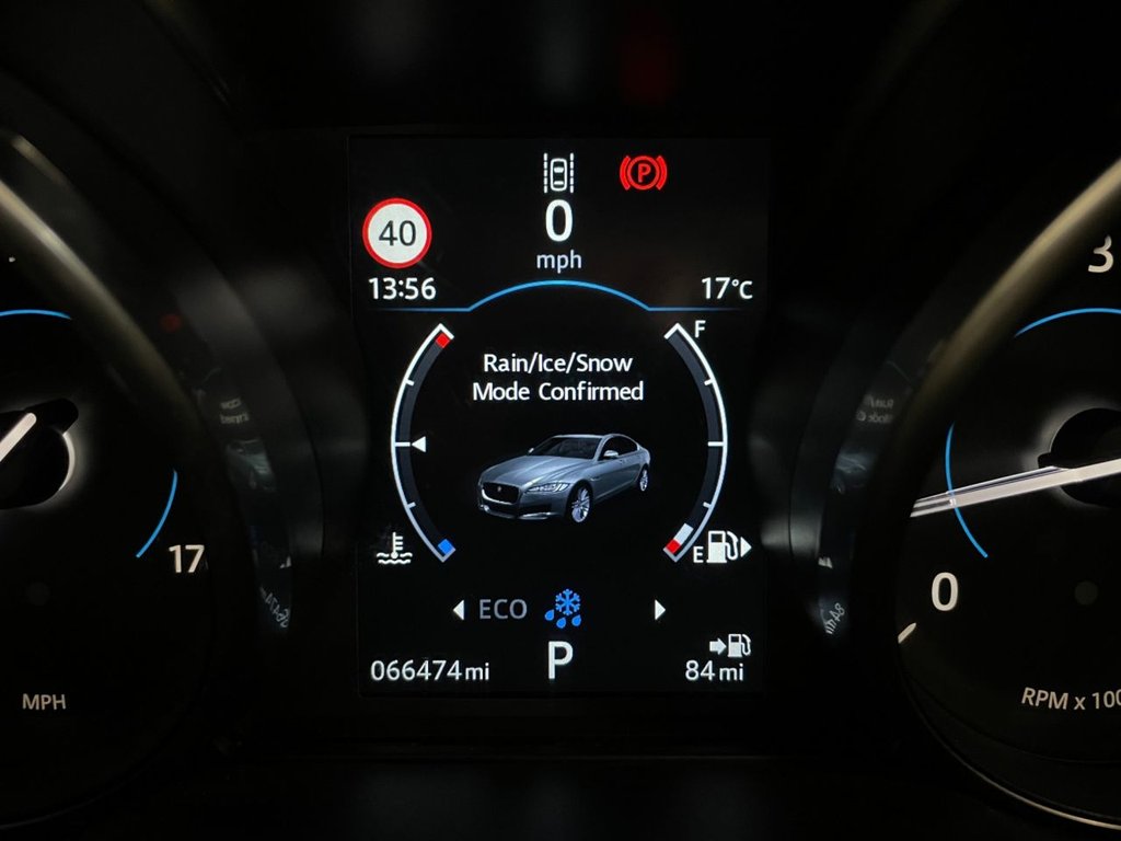 USED 2016 66 JAGUAR XF 2.0 PRESTIGE 4d 177 BHP 