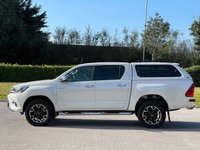 USED 2016 66 TOYOTA HI-LUX 2.4 INVINCIBLE 4WD D-4D DCB 148 BHP SATNAV + PARKING SENSORS ** NO VAT