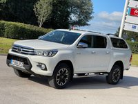 USED 2016 66 TOYOTA HI-LUX 2.4 INVINCIBLE 4WD D-4D DCB 148 BHP SATNAV + PARKING SENSORS ** NO VAT