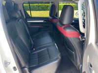 USED 2016 66 TOYOTA HI-LUX 2.4 INVINCIBLE 4WD D-4D DCB 148 BHP SATNAV + PARKING SENSORS ** NO VAT