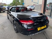 USED 2017 67 MERCEDES-BENZ C-CLASS 3.0 AMG C 43 4MATIC PREMIUM PLUS 2d 362 BHP BIG SPEC + COMMAND/SAT NAV + BLACK/ CRANBERRY RED LEATHER TRIM, HEATED AIR SCALF,  BLUETOOTH + FULL SERVICE HISTORY + PADDLE SHIFT STEERING WHEEL + HEATED MEMORY DRIVERS AND PASSENGER SEATS + ILLUMINATED SILL PLATES + 360 ALL ROUND CAMERAS WITH REVERSING CAMERA, ETC
