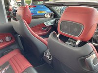 USED 2017 67 MERCEDES-BENZ C-CLASS 3.0 AMG C 43 4MATIC PREMIUM PLUS 2d 362 BHP BIG SPEC + COMMAND/SAT NAV + BLACK/ CRANBERRY RED LEATHER TRIM, HEATED AIR SCALF,  BLUETOOTH + FULL SERVICE HISTORY + PADDLE SHIFT STEERING WHEEL + HEATED MEMORY DRIVERS AND PASSENGER SEATS + ILLUMINATED SILL PLATES + 360 ALL ROUND CAMERAS WITH REVERSING CAMERA, ETC